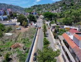 Foto 14 de Edificio en venta con locales y departamentos en Zihuatanejo