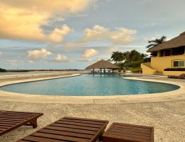Foto 16 de Morros Porto Ixtapa | Villa en Venta con Jacuzzi Privado