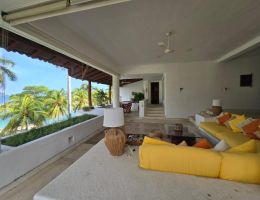 Foto 10 de Morros Porto Ixtapa | Villa en Venta con Jacuzzi Privado